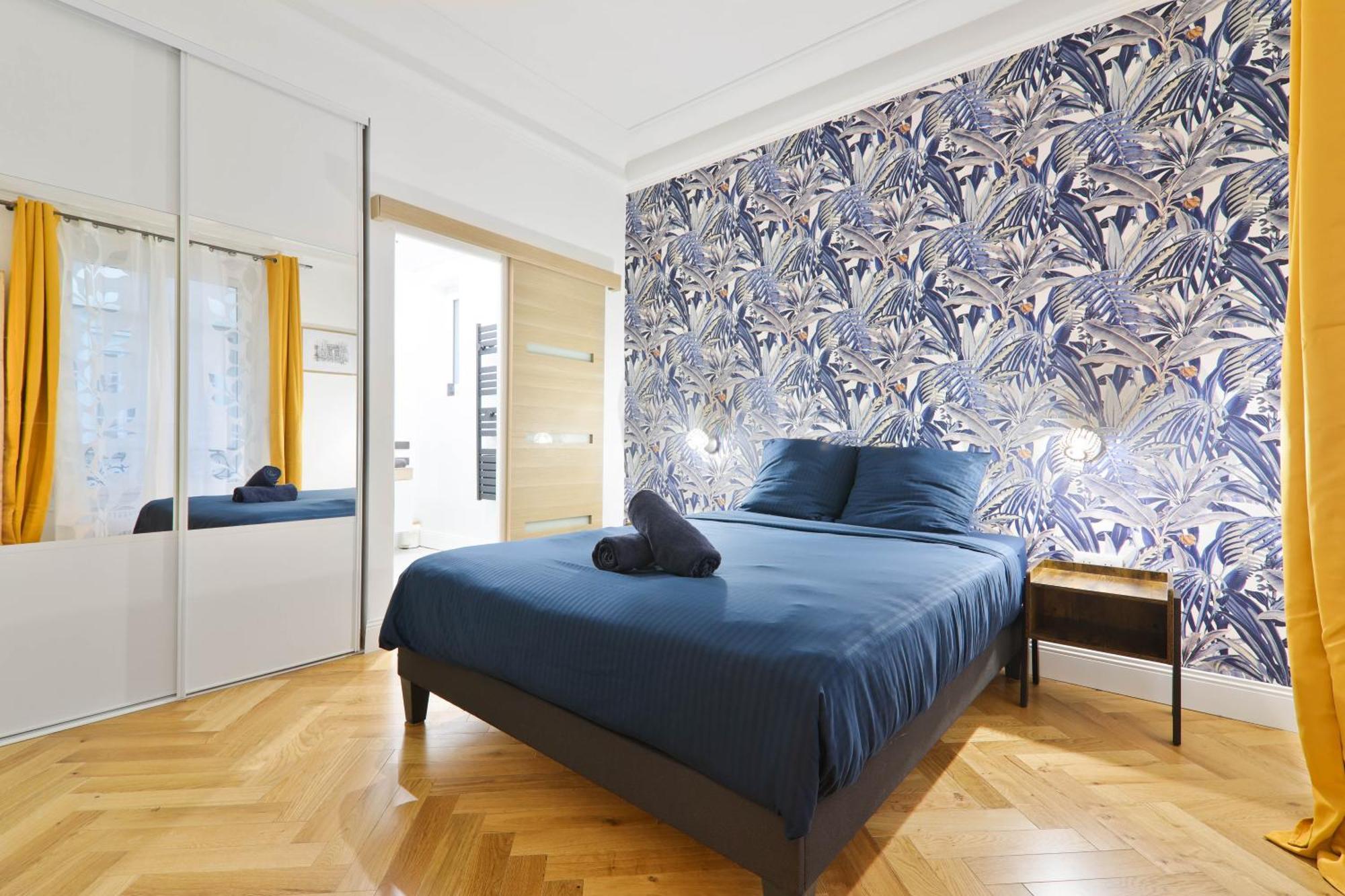 Appartement Arc De Triomphe Free Netflix